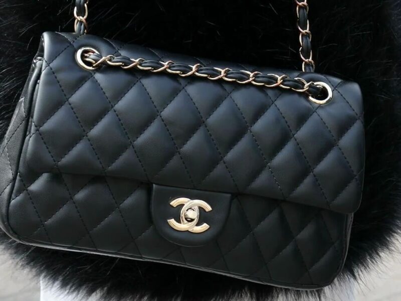 HOW TO DISTINGUISH FAKE DESIGNER BAGS VS ORIGINAL: #1. CHANEL BAG